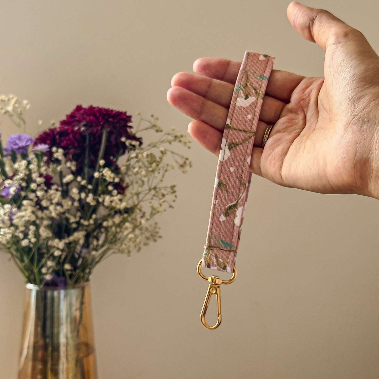 Keychain Wristlet - Blush Bloom