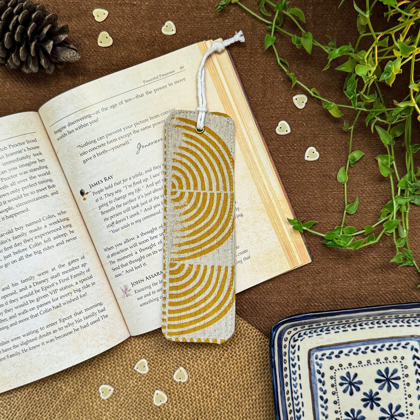 BOOKMARK - Mustard Swirl