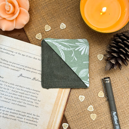 CORNER BOOKMARK - Daisy Whisper