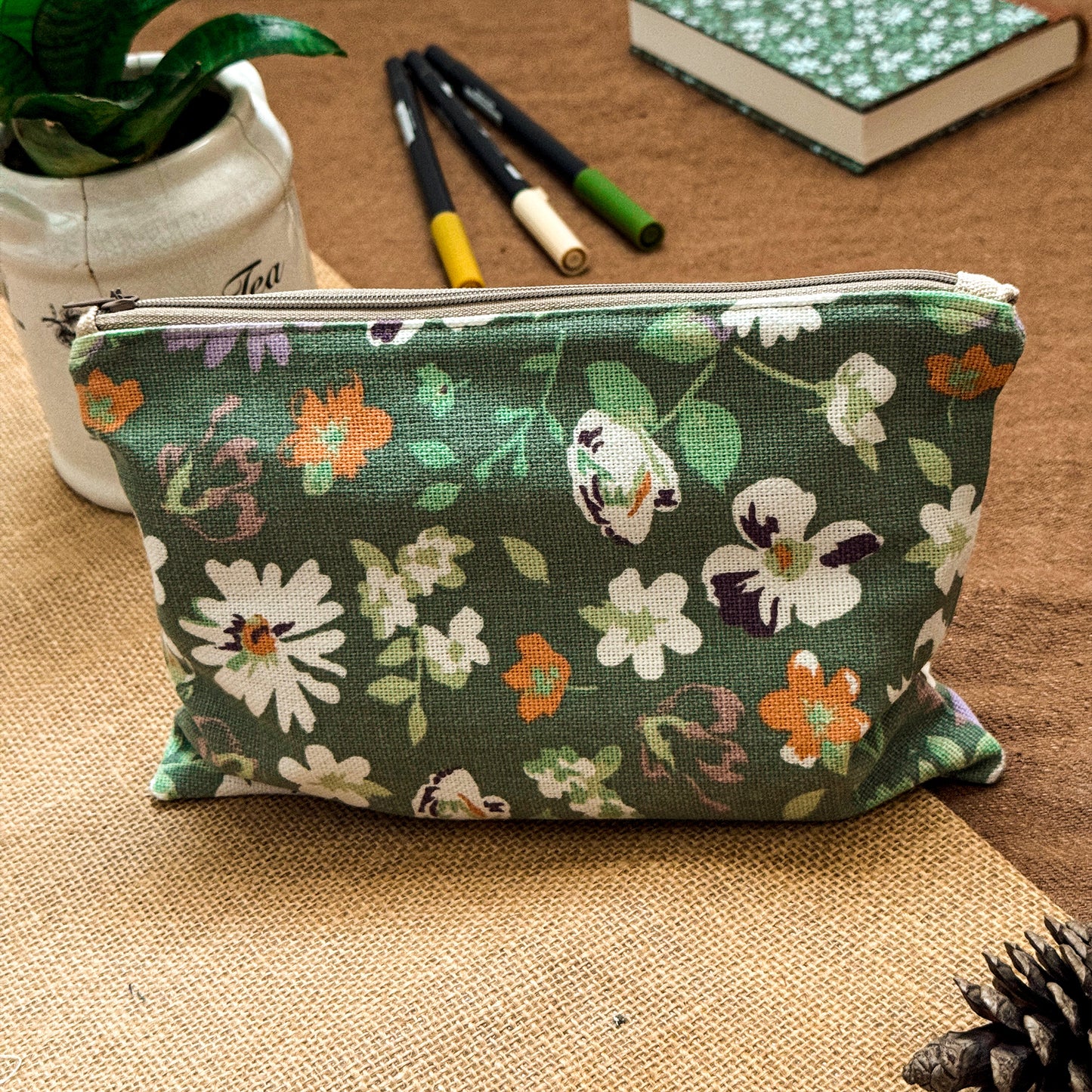 STATIONERY POUCH - Meadow Song