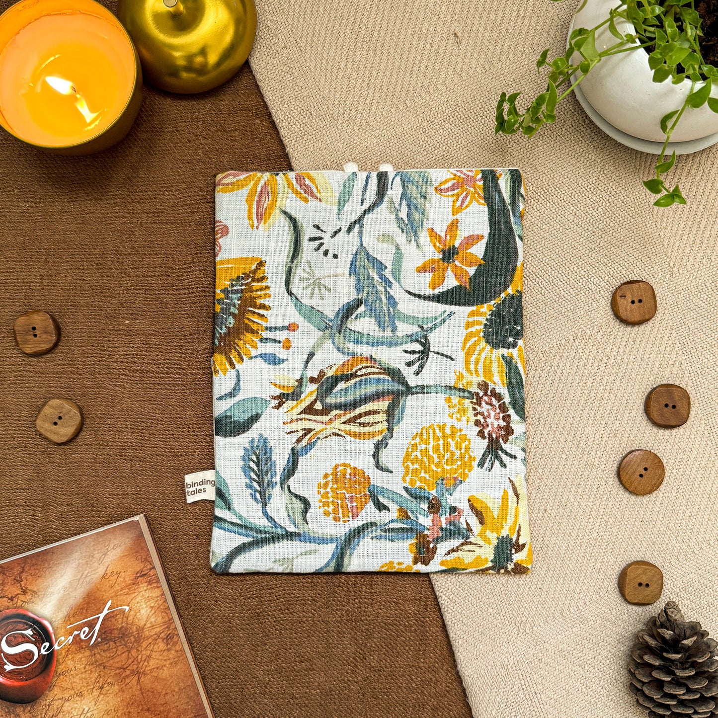 BOOK SLEEVE - Wild Bloom