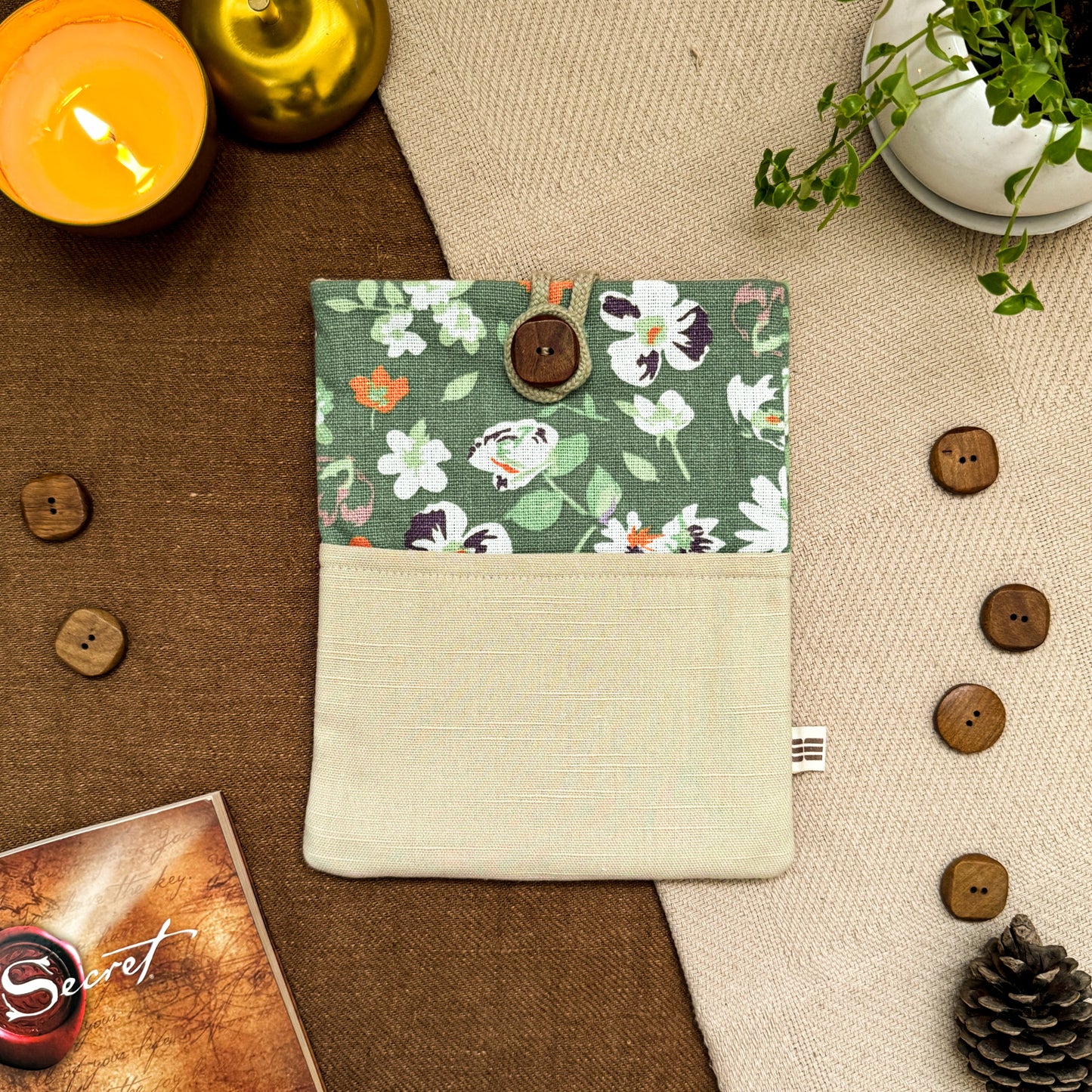 BOOK SLEEVE - Meadow Song