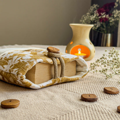 BOOK SLEEVE - Golden Meadow