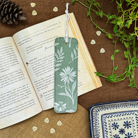 BOOKMARK - Daisy Whisper