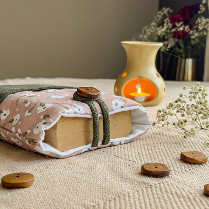 BOOK SLEEVE - Blush Bloom