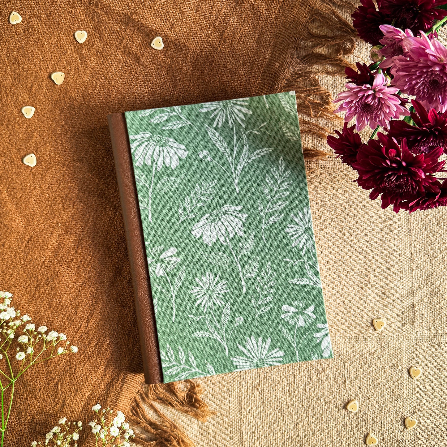 A5 SKETCHBOOK - Daisy Whisper